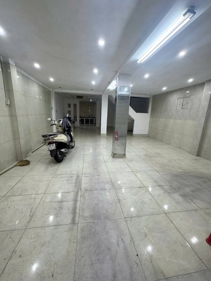 Nhà Phố Bình Tân giáp Tân Phú 20 triệu - Mặt tiền kinh doanh đắc địa!