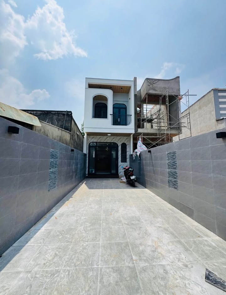 Nhà Phố Bửu Long, Biên Hòa 100m² giá 2.5 tỷ - Mặt tiền kinh doanh đắc địa!