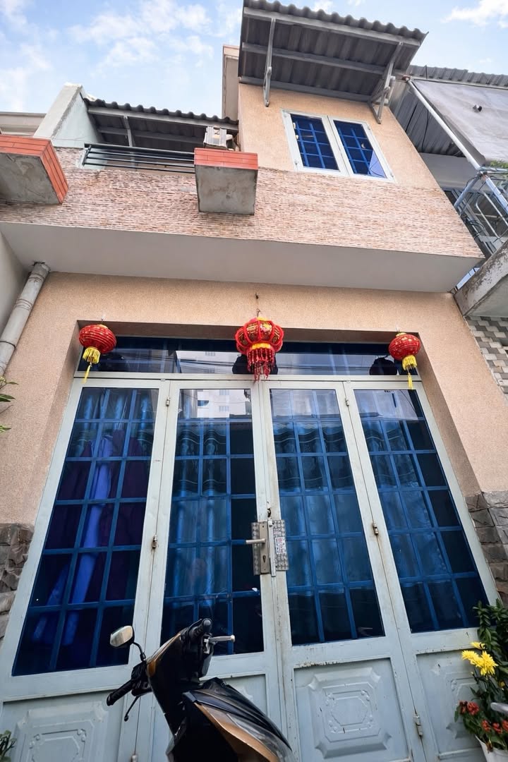 Nhà 2 Tầng Linh Tây, Thủ Đức 30m² giá 3.05 tỷ - Sổ Hồng Sẵn!