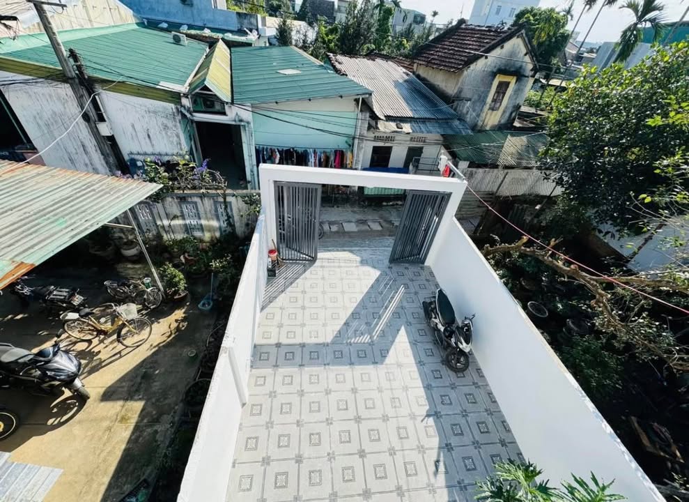 Nhà 2 Mê 120m² Hẻm 90 Phạm Văn Đồng, Quảng Ngãi - Giá 2.65 Tỷ