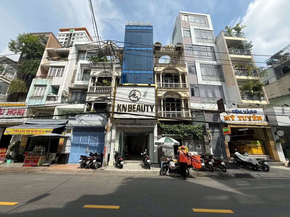 Nhà Phố Nguyễn Văn Thương Bình Thạnh – Dòng tiền 65 triệu/tháng!