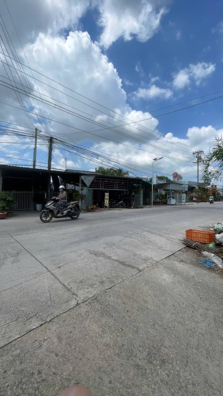 Nhà Phố Tỉnh Lộ 946 An Giang 1500m² - Mặt Tiền Kinh Doanh, Dòng Tiền Ổn Định!