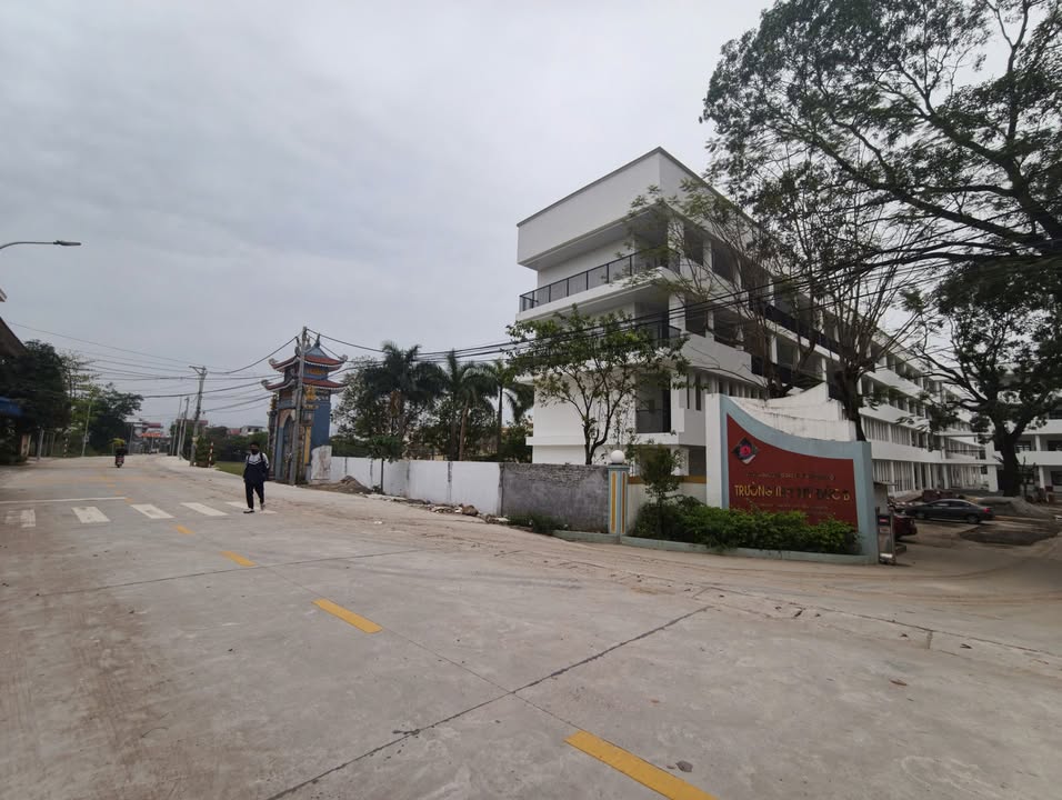 Đất Kinh Đào, Mỹ Đức 117.6m² - Sổ đỏ, Đường 10m, Giá 4 Tỷ