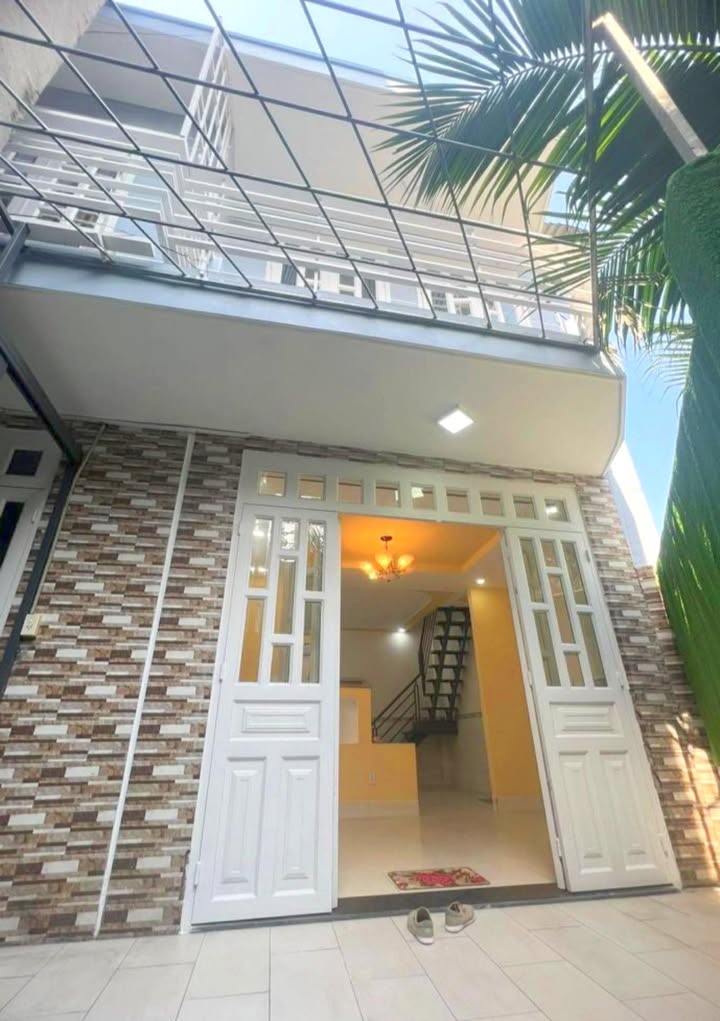 Nhà Mặt Tiền Trường Thọ 122m² Giá 6.1 Tỷ - Dòng Tiền Cho Thuê Ổn Định