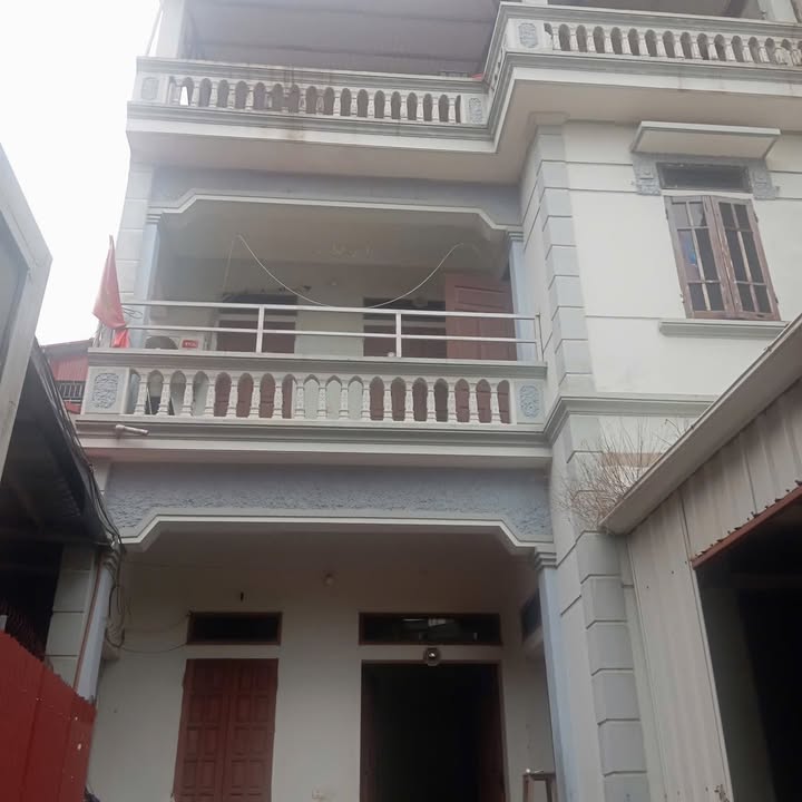 Bán Đất Tặng Nhà 3 Tầng Đại Thượng, Bắc Ninh - 130m² - Chỉ 3.3 Tỷ