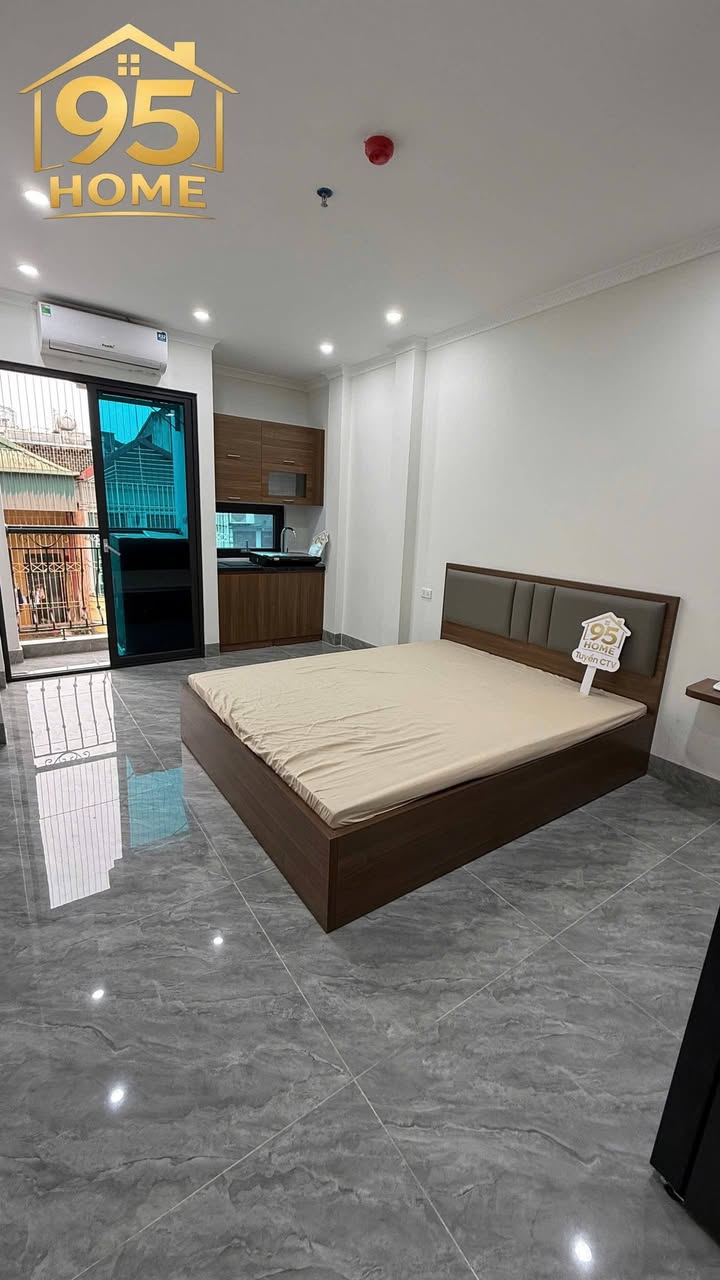 Cho thuê Căn hộ Studio mới tinh - Phố Hoa Bằng, Cầu Giấy - 25m²