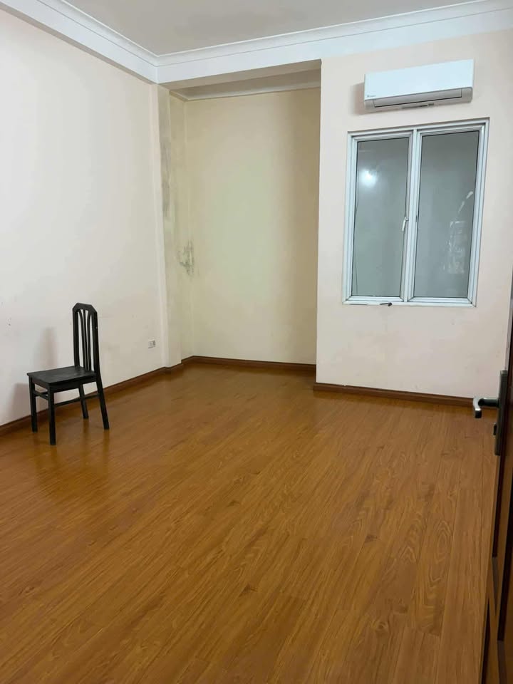 Nhà riêng Trần Bình Cầu Giấy 4PN giá 10 triệu - Sẵn sàng ở ngay!