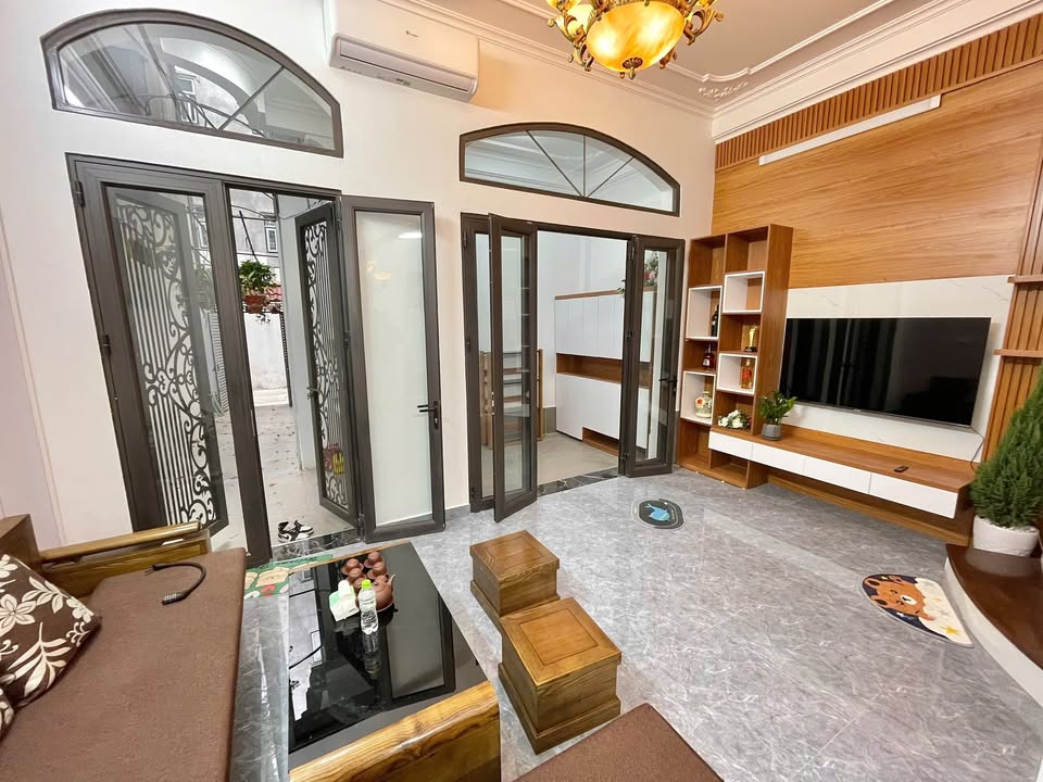 Nhà riêng Kim Mã 50m² 10 tỷ - Chính chủ bán