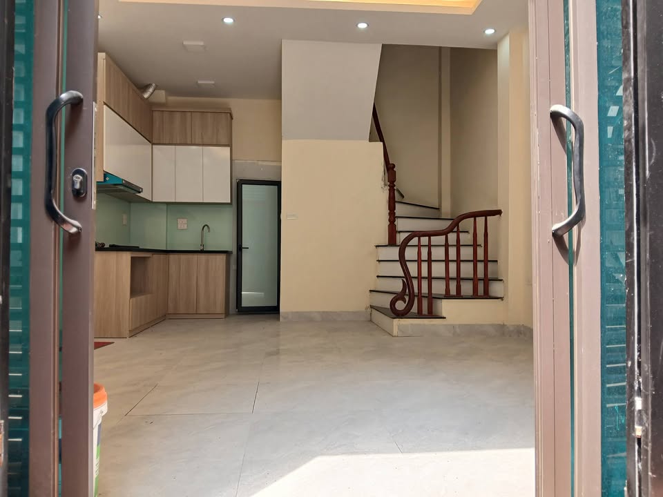 Nhà Riêng Kiến Hưng 70m² 6 Tỷ - Ô Tô Vào Tận Nhà, Sổ Đỏ Sẵn Sàng!