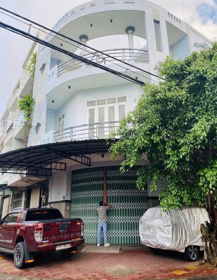 Nhà Góc Hồ Sinh Thái Đống Đa, Quy Nhơn - 72m² x 3 Tầng, Kinh Doanh Đa Ngành