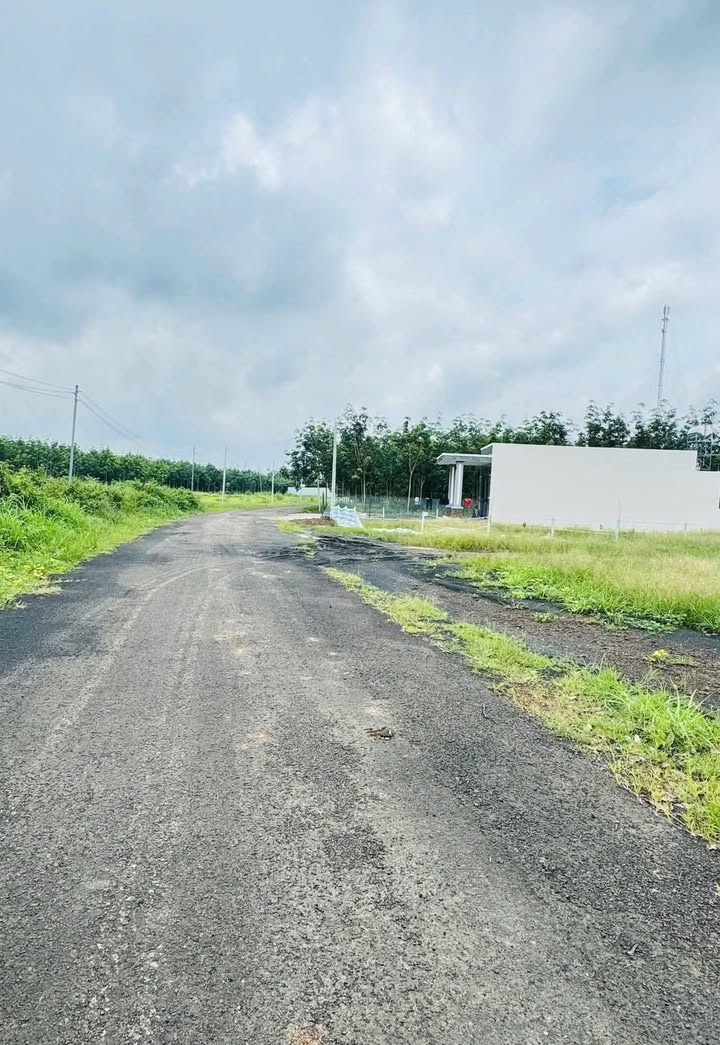 Đất nền Đồng Phú 575m² giá 350 triệu - Sổ đỏ chính chủ, thổ cư sẵn!