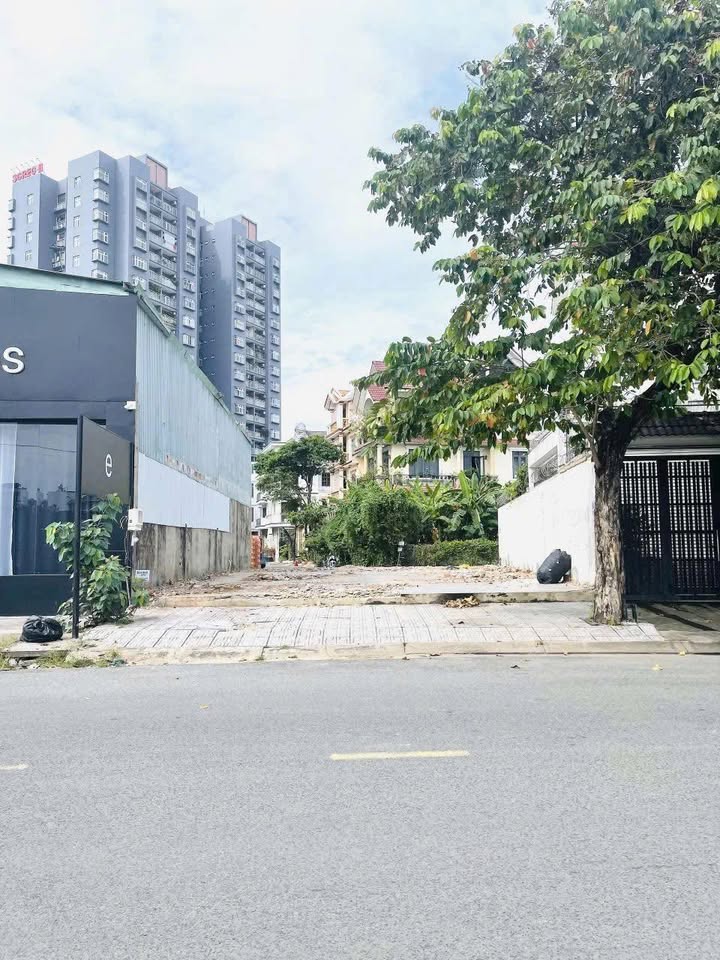 Đất nền Cao Đức Lân Thủ Đức 207.8m² - Vị trí đắc địa!