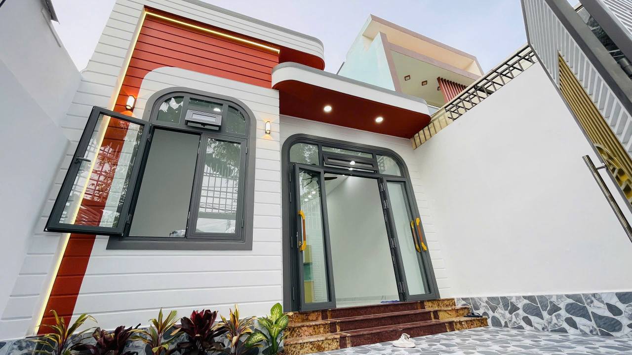 Nhà mặt tiền Nha Trang 104m² 5.95 tỷ - Ô tô vào tận nhà