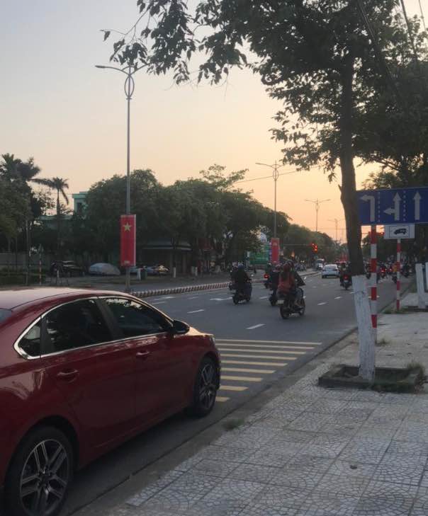 Nhà Mặt Tiền CMT8, Đà Nẵng - 125m² Kinh Doanh/Kho Xưởng Sẵn Dòng Tiền 7.9 Tỷ