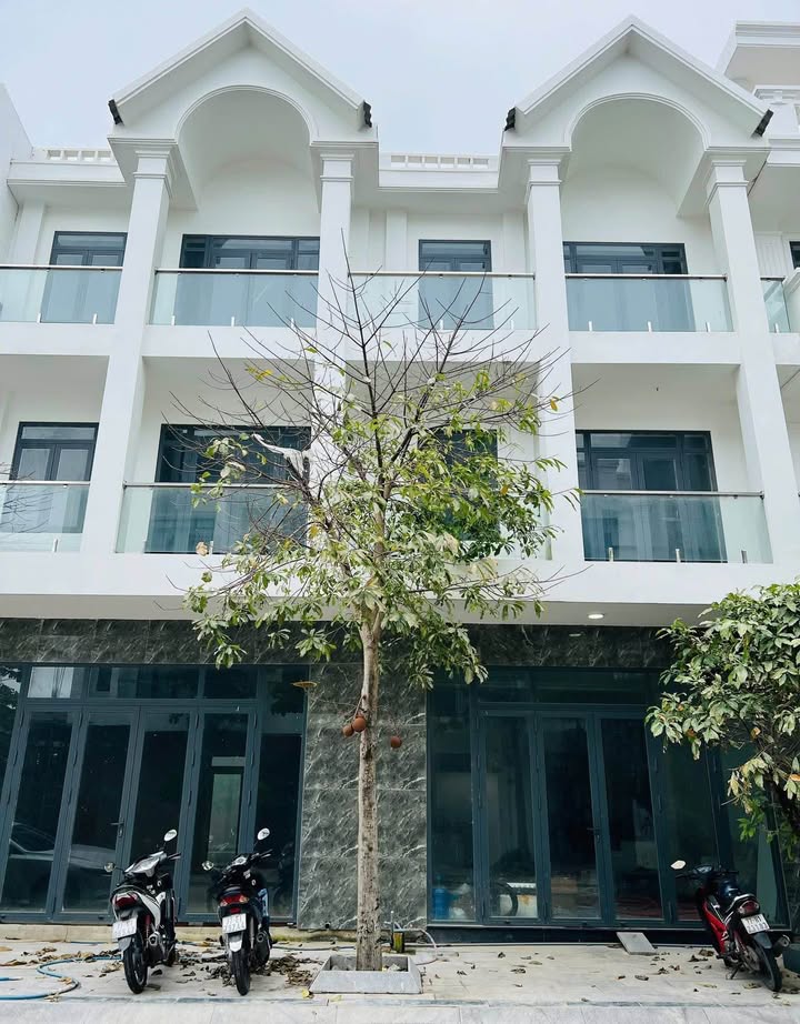 Nhà Phố Liền Kề Tuy Phước 63m² giá 3 Tỷ - Thiết kế hiện đại