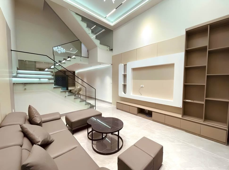 Nhà riêng Lê Hồng Phong 65m² - Ô tô vào tận nhà, giá tốt hiếm có!