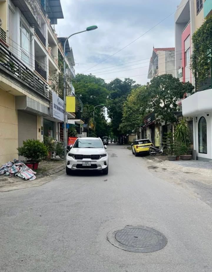 Nhà Phân Lô Văn Quán 175m² - Ô Tô Tránh, Vỉa Hè - Kinh Doanh Đa Ngành - 12 Tỷ