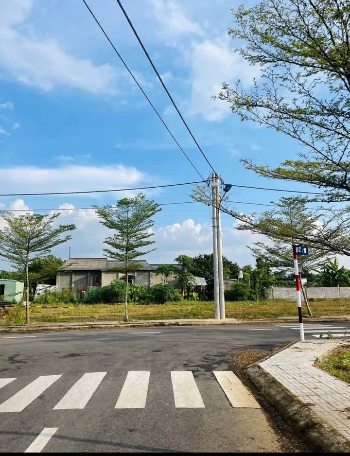 Đất Nền Tân Uyên 100m² - Sổ Sẵn Thổ Cư, Giá Hơn 1 Tỷ