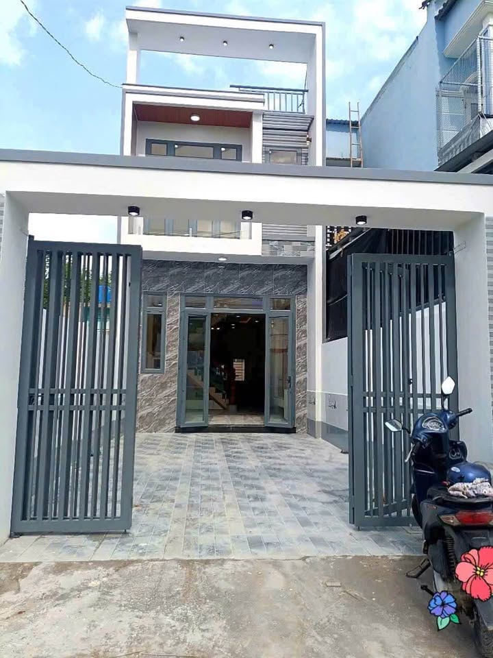 Nhà riêng Bình Chánh 80m² - Ô tô vào tận nhà, sổ hồng sẵn!