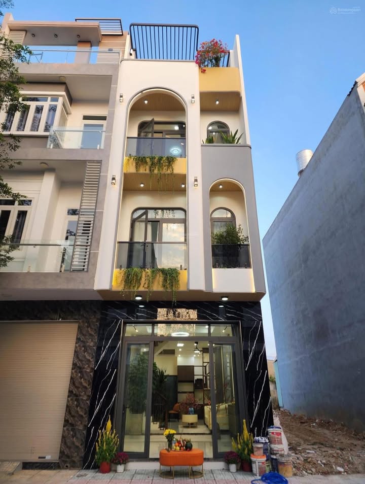 Nhà Phố 61m² Mới Xây Phú Hồng Khang, Thuận An - Giá 5.1 Tỷ