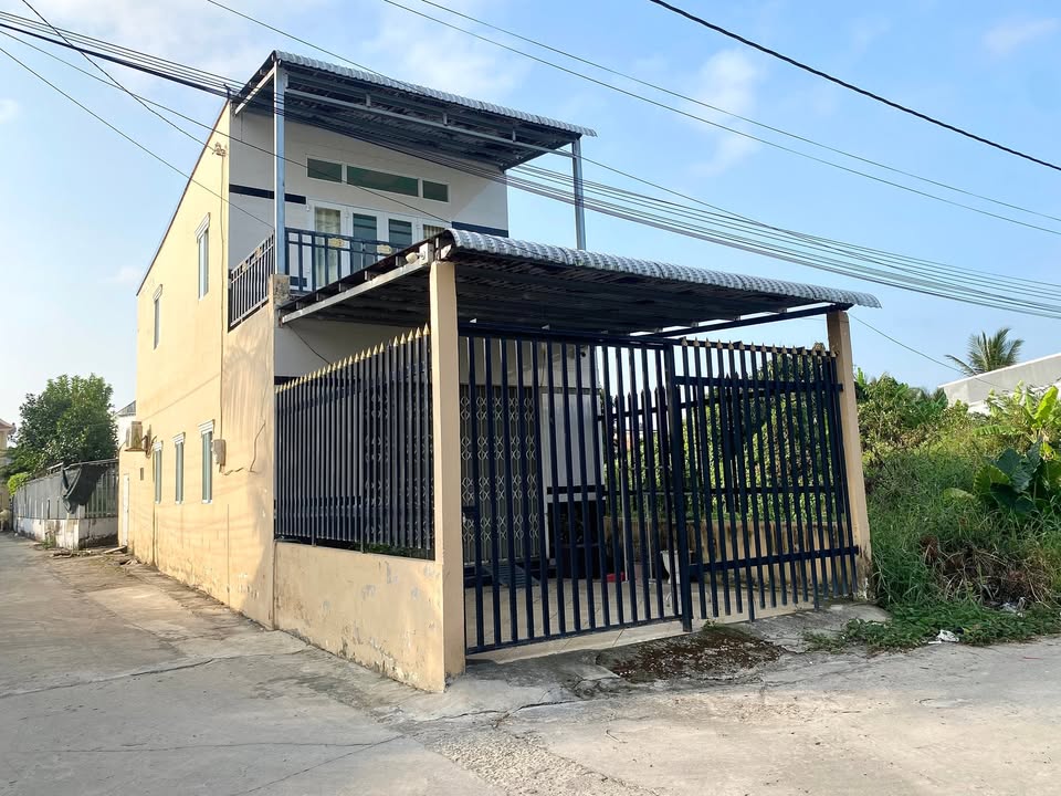 Nhà Góc Bạc Liêu 120m² - Ô tô vào tận nhà!