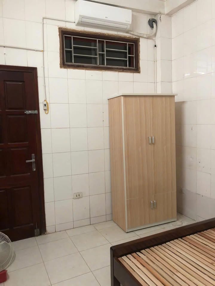 Phòng Trọ 15m² Phố Viên, Bắc Từ Liêm - Giá 2.3 Triệu, WC Riêng