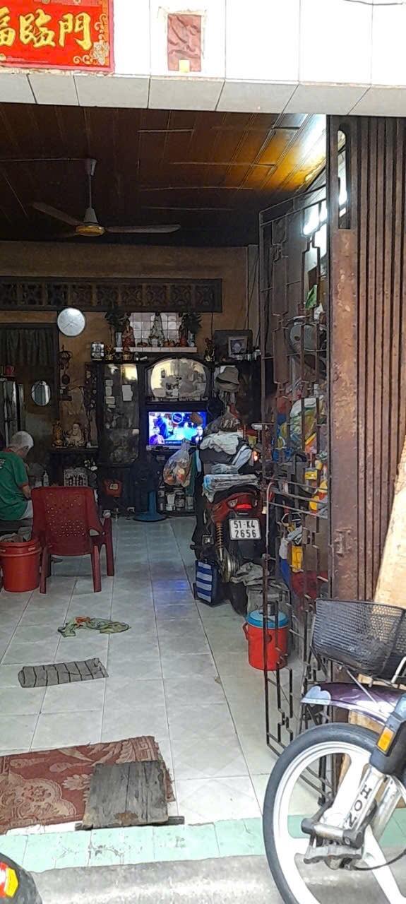 Nhà riêng P1 Q6 40m² giá 5.5 tỷ - Chính chủ bán, hẻm ba gác tiện lợi!