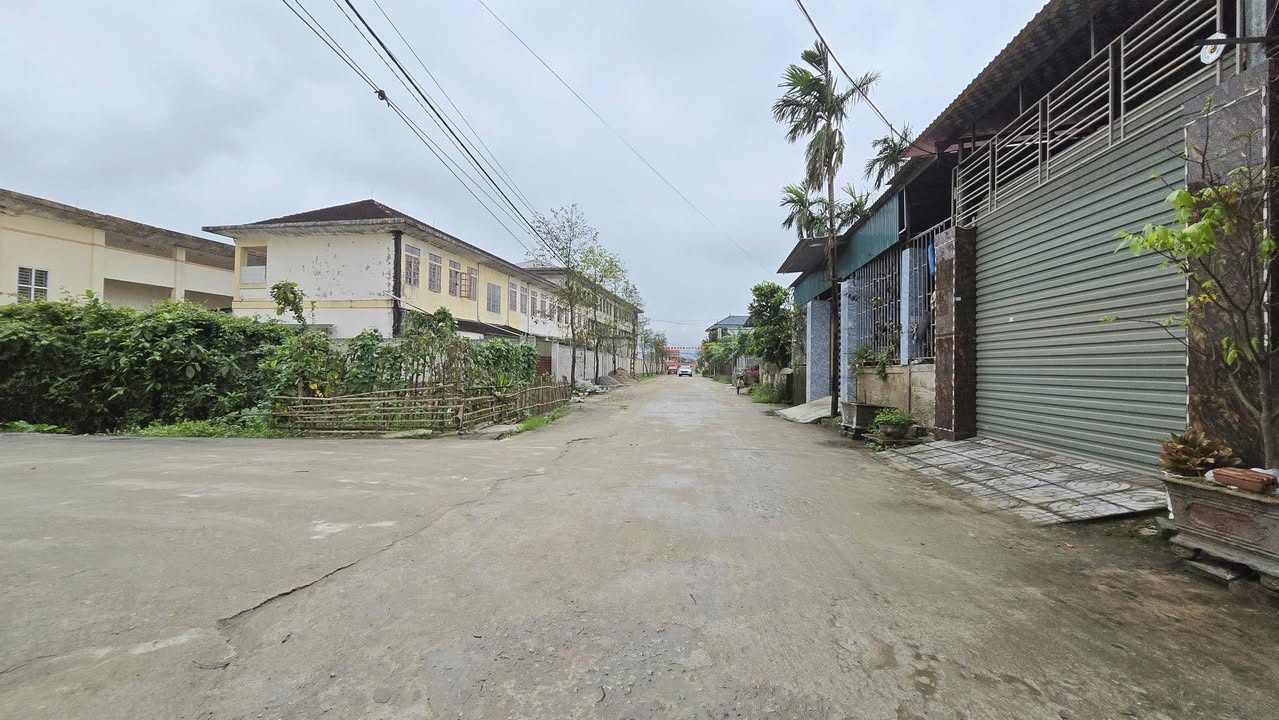 Đất nền Hà Tĩnh 190m² - Mặt tiền Bình Minh, giá 2.8 tỷ - Lô góc tiềm năng