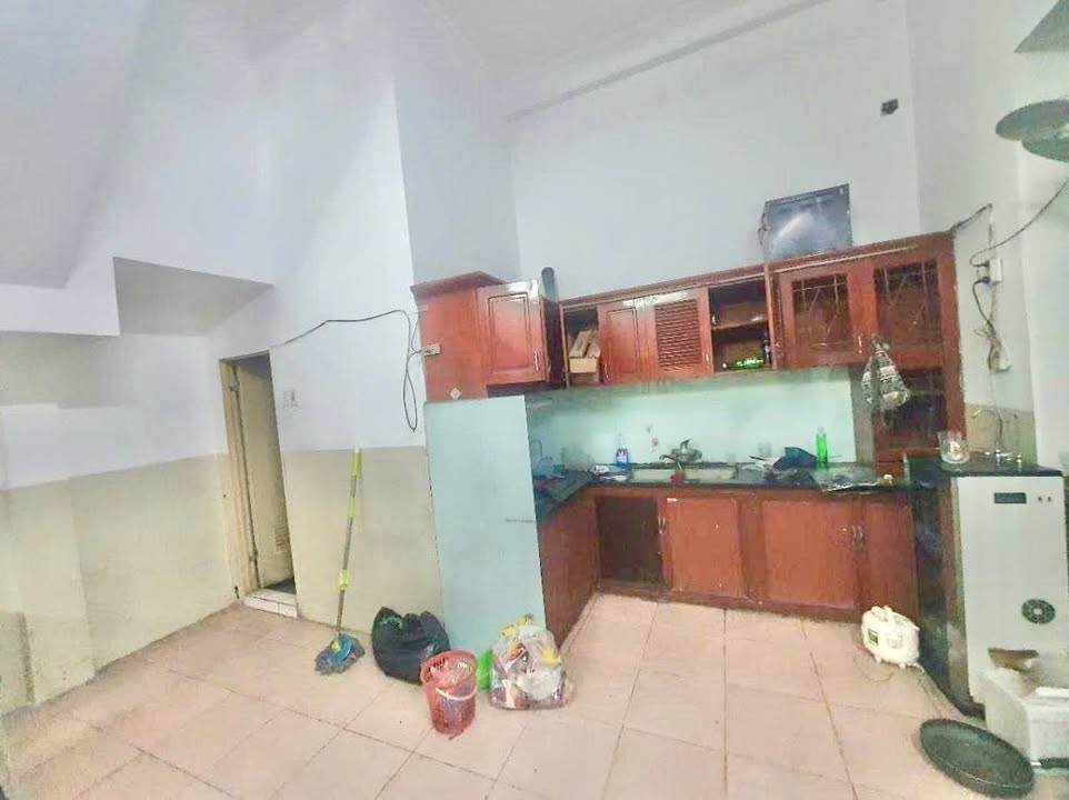 Nhà Riêng 40m² Lô Góc Kinh Doanh Lê Hồng Phong, Hà Đông - Giá 10 Triệu