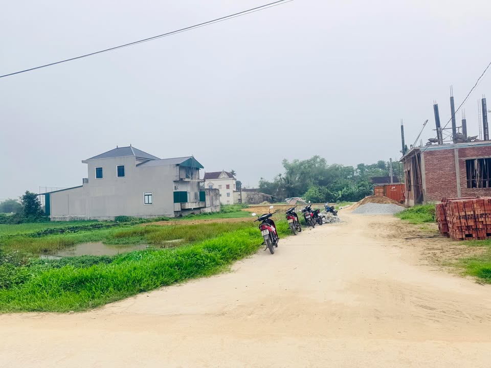 Đất nền Hà Tĩnh 320m² - 2 Lô Liền Kề Quốc Lộ 8A, Đức Thọ