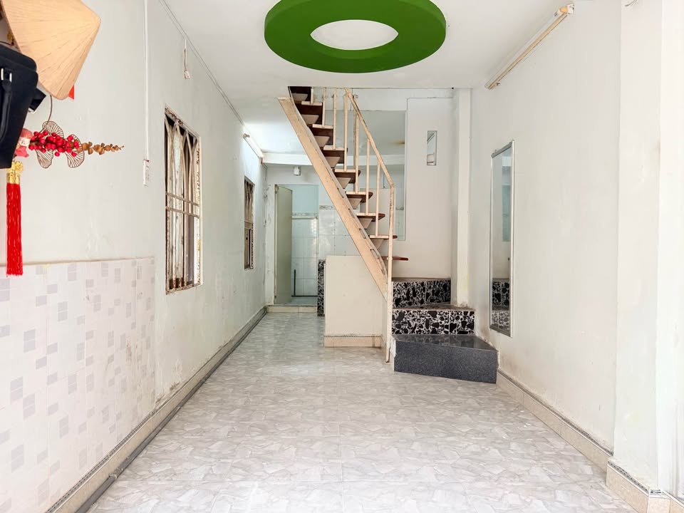 Nhà 2 tầng Ông Ích Khiêm 25m² 2,6 tỷ - Sẵn sàng ở ngay