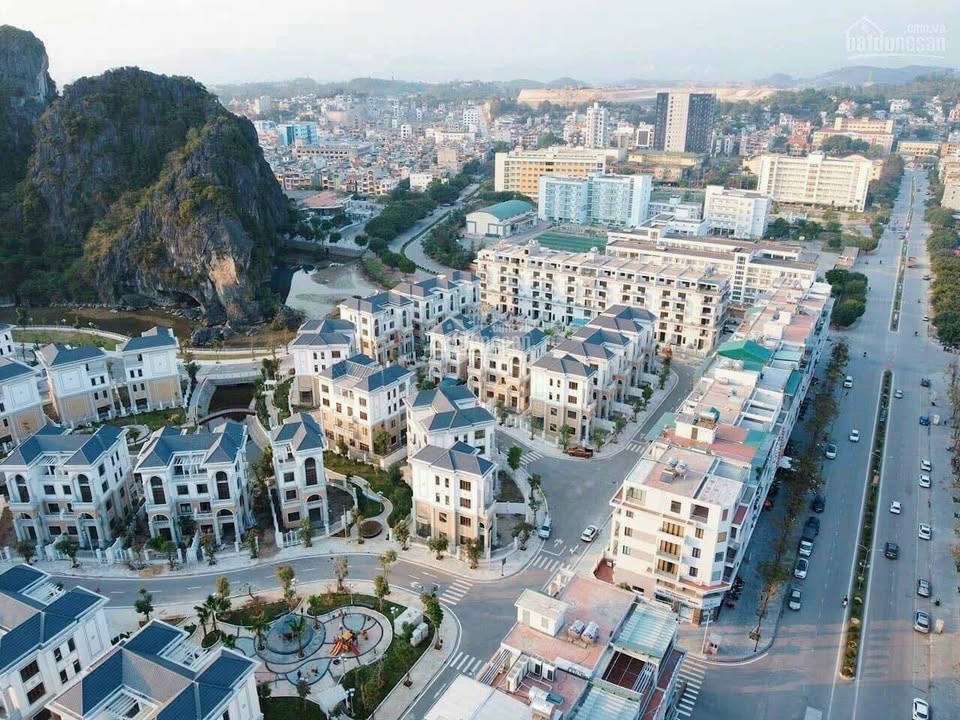 Townhouse Mon Bay Hạ Long 210m² - Vị trí đắc địa