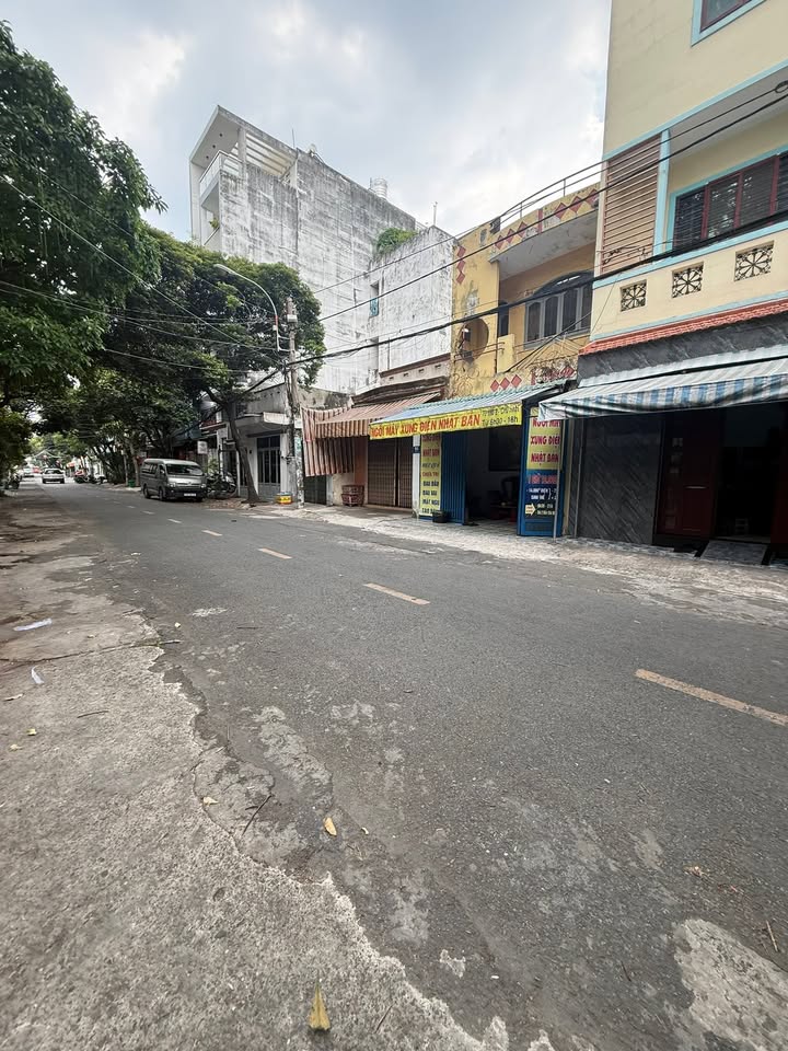 Nhà Phố Bắc Ái, Tân Phú 84m² - Mặt tiền kinh doanh đỉnh