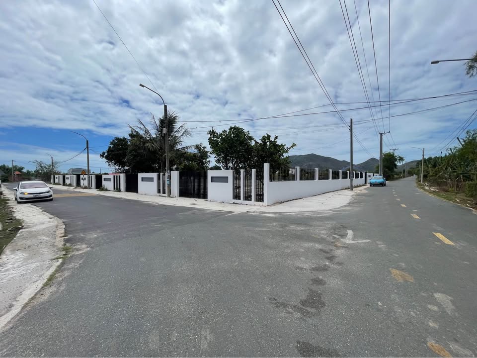 Bán Đất Vườn Long Mỹ, BR-VT - 300m² Sổ Sẵn, Giá Tốt 2.5 Tỷ