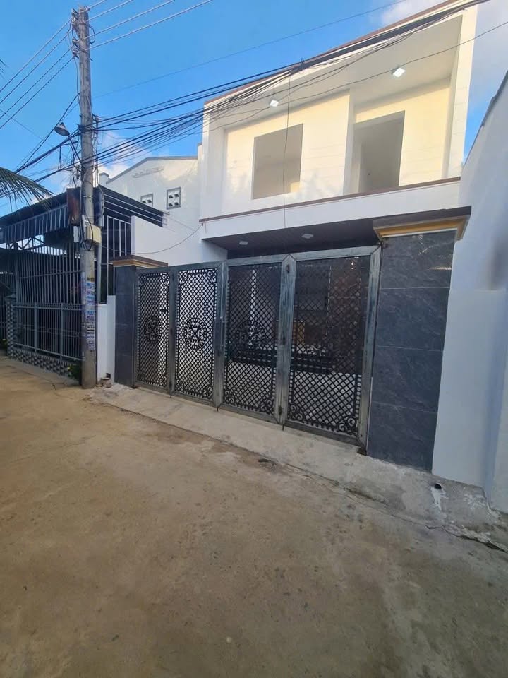 Nhà Đẹp 86m² Diên Khánh, 3PN, Sổ Đỏ, Giá 2 Tỷ - Sẵn Sàng Đón Chủ Mới