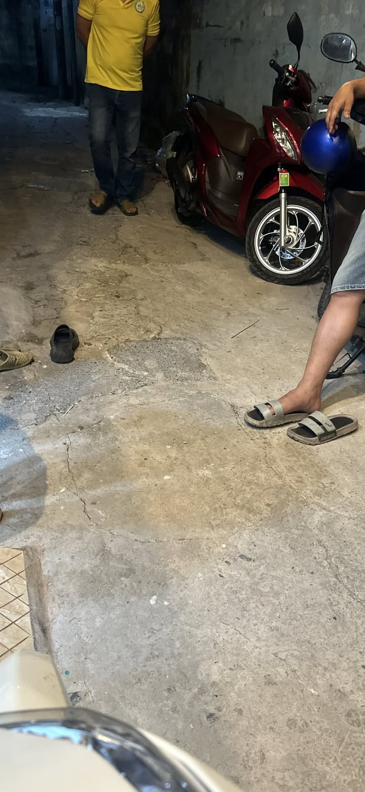 Nhà Trệt Lầu Bà Điểm Hóc Môn 750 triệu - Sẵn sàng ở ngay!