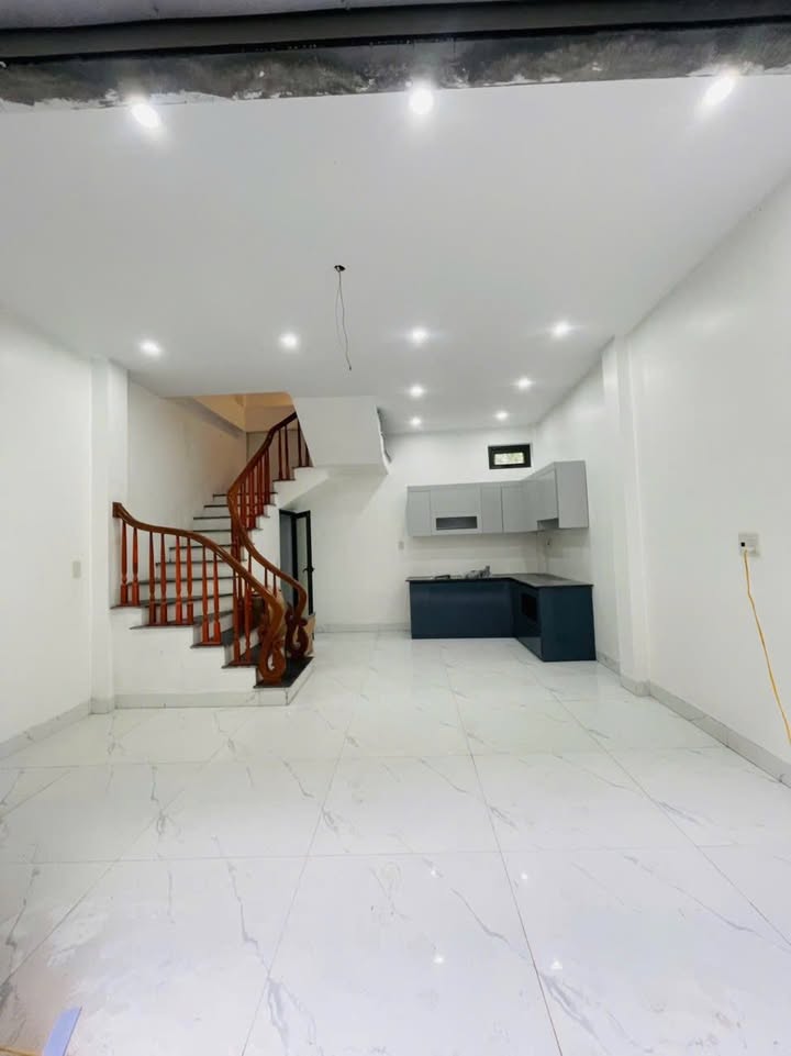 Nhà riêng 3 tầng Quang Trung, TP Thái Bình 30m² - Vị trí đẹp, giá tốt hiếm có!