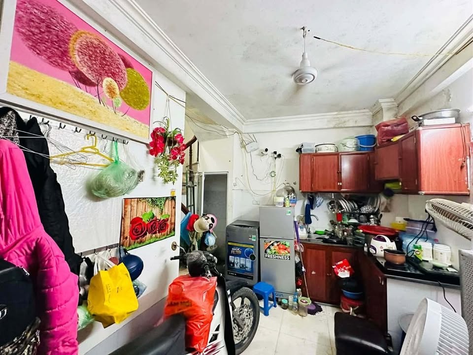 Căn hộ Tập thể Hàng Gà Hoàn Kiếm 55m² - Sẵn sàng ở ngay!