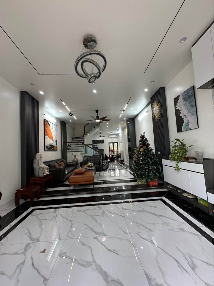 Nhà Mặt Đường KĐT Mỹ Trung Nam Định - 75m² Kinh Doanh Đa Ngành, Giá 6.3 Tỷ