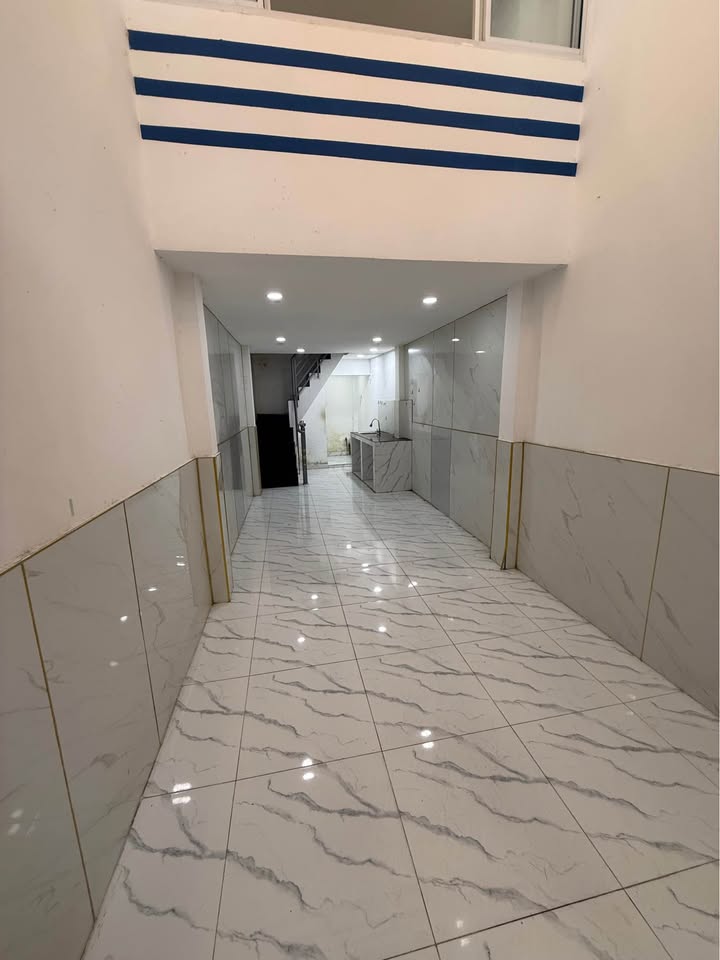 Nhà riêng Phan Văn Hân, Bình Thạnh 12 triệu - Ô tô vào tận nhà!