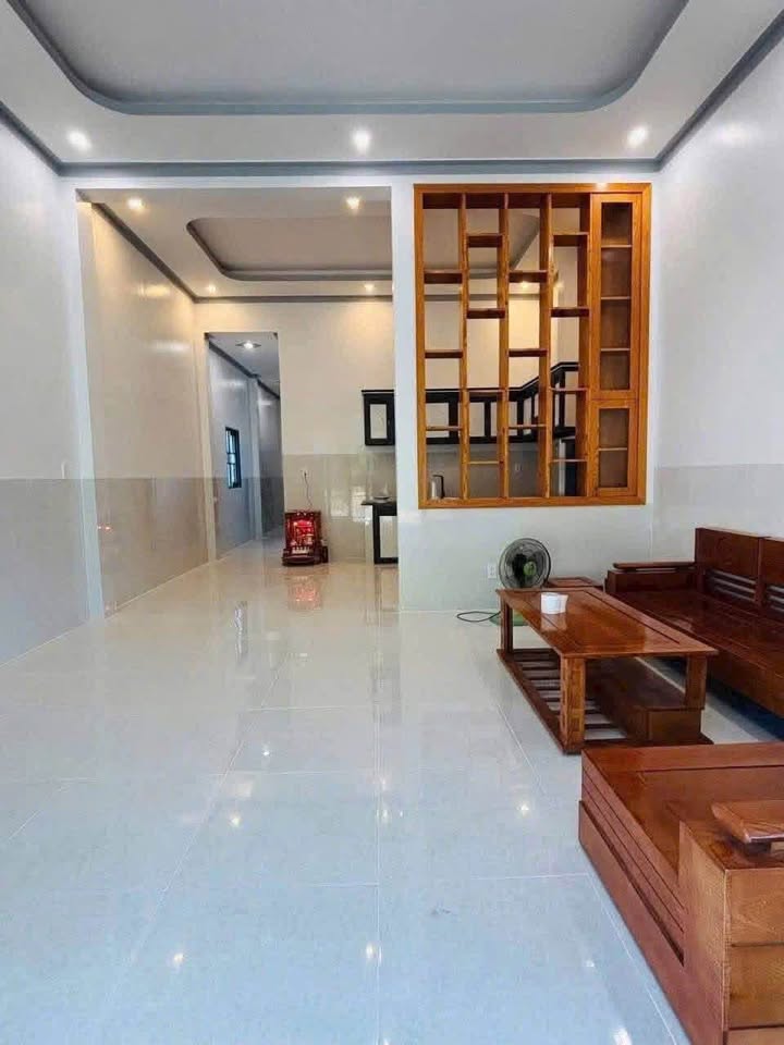 Nhà 105m² Sổ Riêng Thổ Cư, 1 Sẹc Đường Chính An Viễn - Giá 1.6 Tỷ