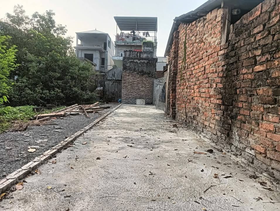 Bán đất Làng Chuông, Thanh Oai 100m² - Sổ đỏ chính chủ, giá 3 tỷ