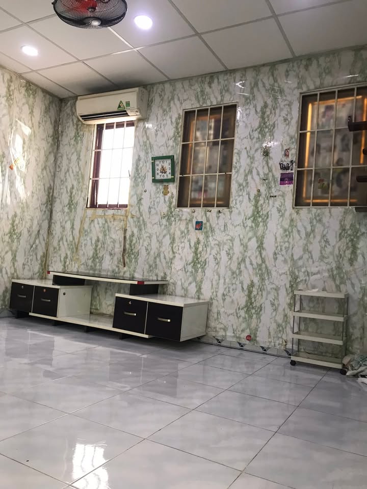 Cho thuê lầu 1 nhà riêng 60m² Q6 - Full nội thất, lối đi riêng