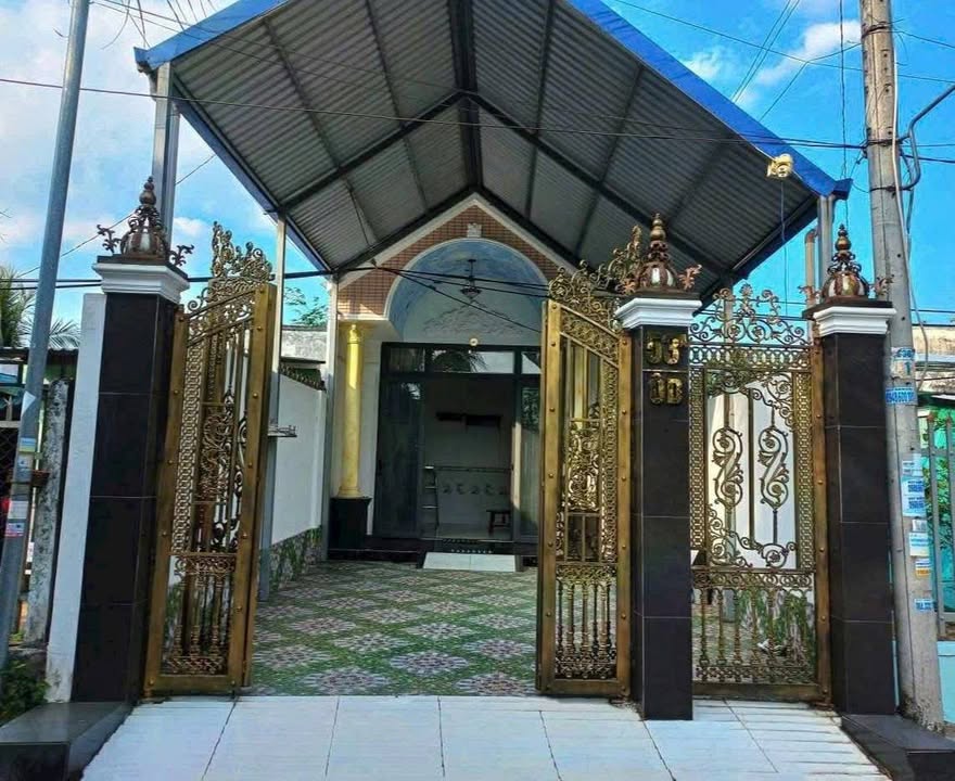 Nhà Mái Thái 139m² mặt tiền Rạch Ông Dựa, Bình Thủy - Giá 2.48 Tỷ