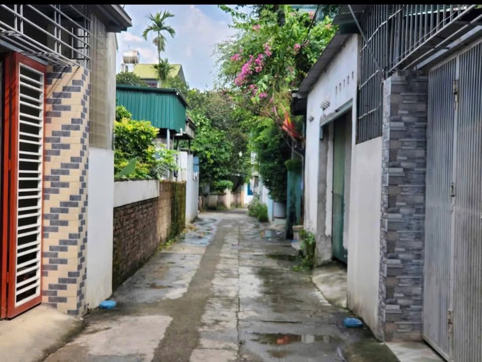 Bán Gấp Lô Đất 64m² Có Sẵn Nhà 2 Tầng Tại Xuân Mai - Giá 1.5 Tỷ