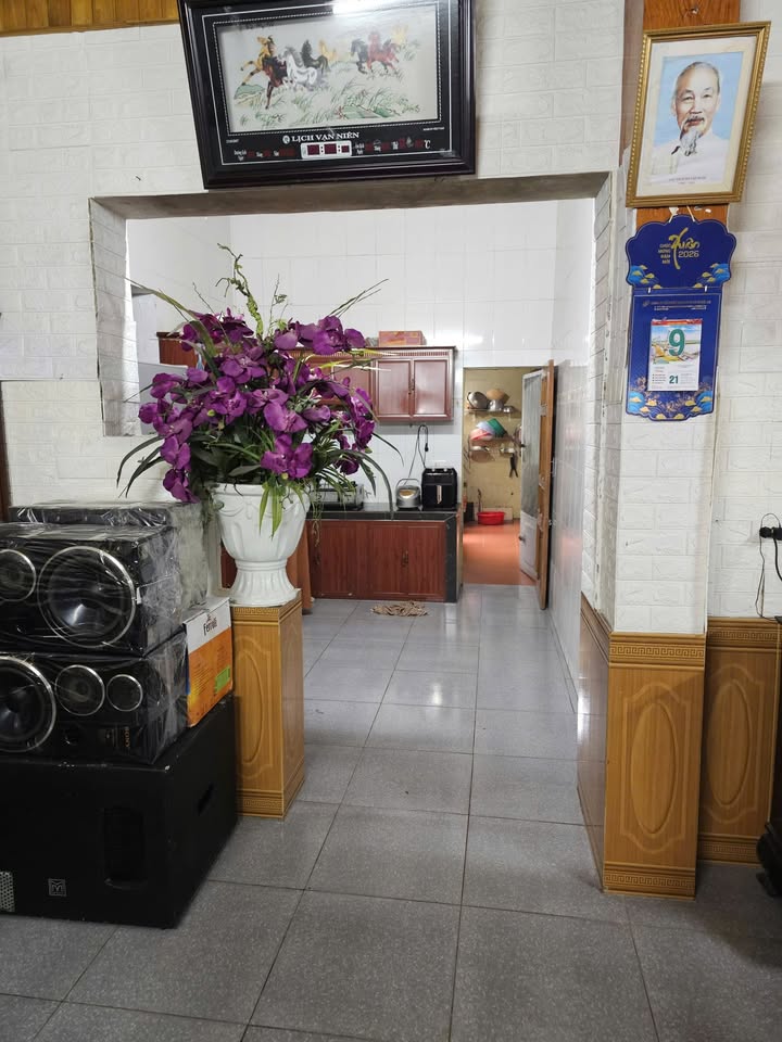 Nhà C4 Khối 8 Quán Bàu, Vinh 166m² - Ô tô vào tận nhà, 6.2 tỷ!