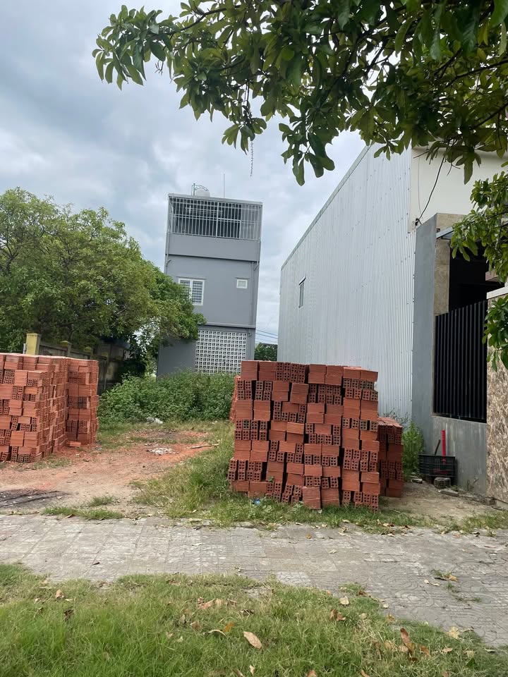 Mặt Tiền QL1A Đà Nẵng 135m² - Kinh Doanh Sầm Uất, Giá 5 Tỷ TL