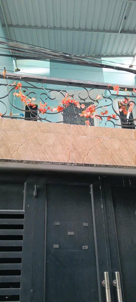 Nhà riêng Thới An, Quận 12 35m² - Hẻm ô tô, sổ hồng, giá 1.18 tỷ!