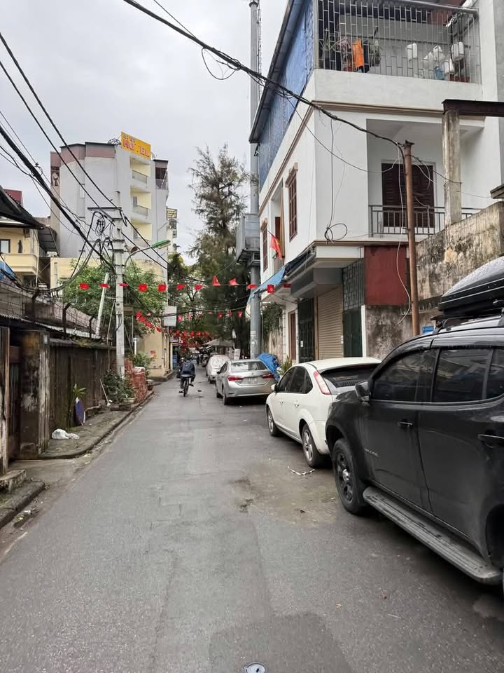 Nhà Phố Phương Mai, Đống Đa 33m² 5 Tầng - Sổ Hồng Sẵn Sàng