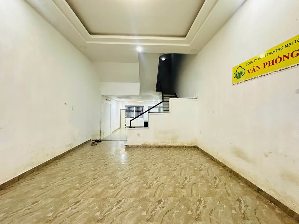 Nhà 3 tầng An Cựu City 10 triệu/tháng - Full nội thất!